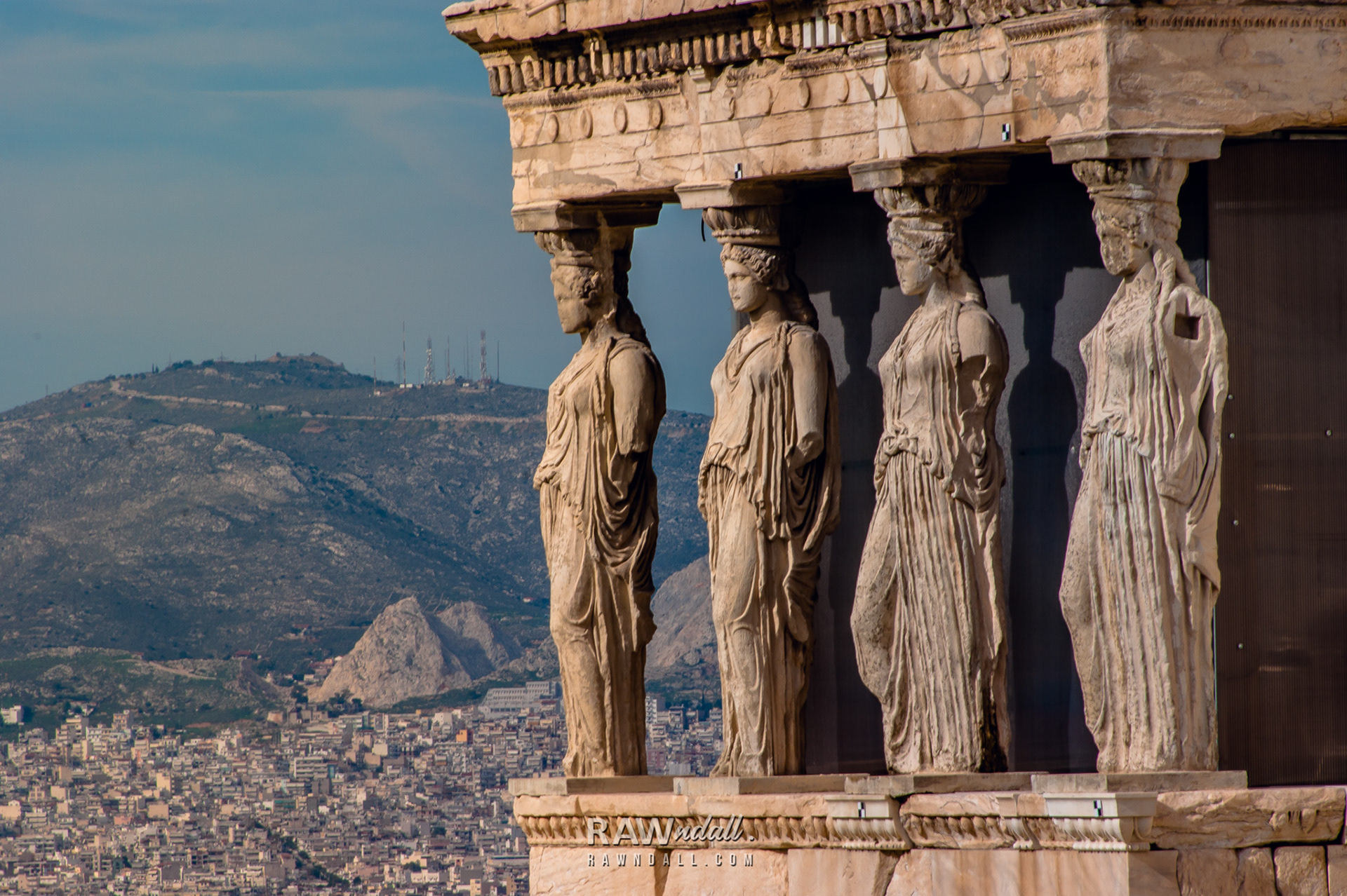 estructura griega de la musas guardianas de la memoria.